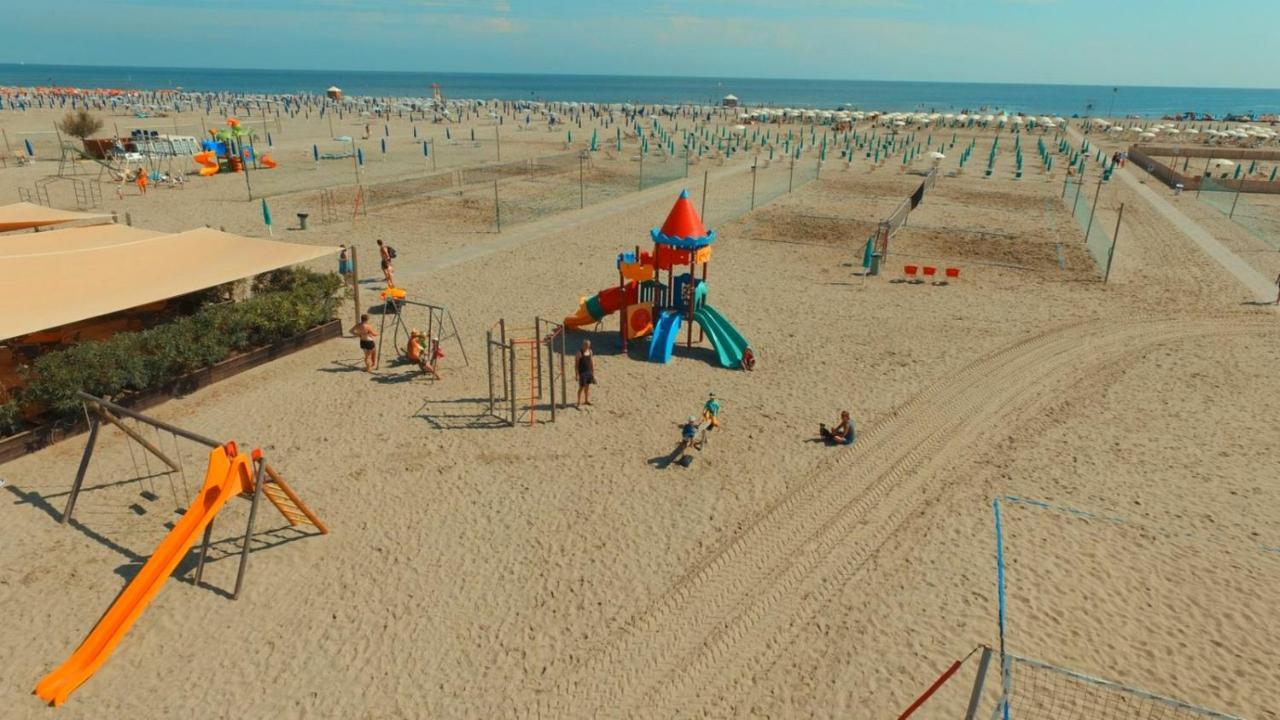 Buona Mobile Homes On Camping Mare E Pineta リド・ディ・スピーナ エクステリア 写真