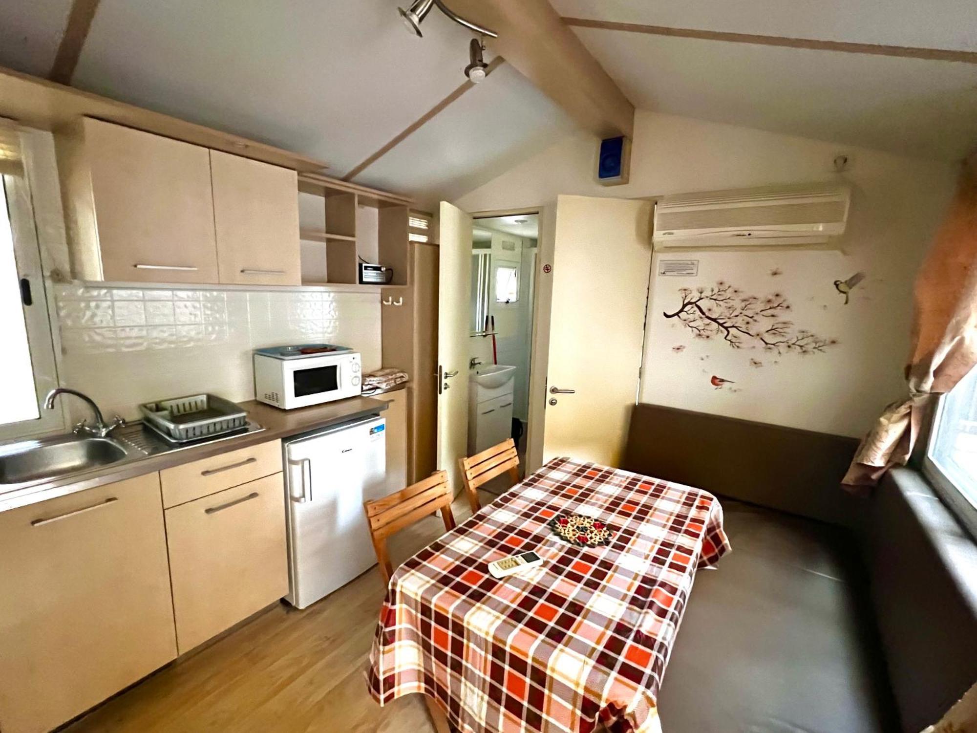 Buona Mobile Homes On Camping Mare E Pineta リド・ディ・スピーナ エクステリア 写真